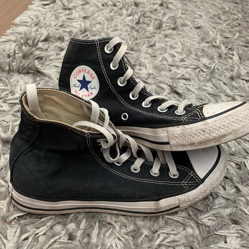 Black high top converse